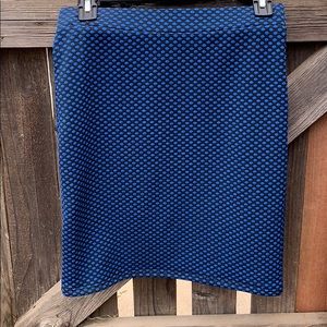 Forever 21 black & blue polka dot skirt size M